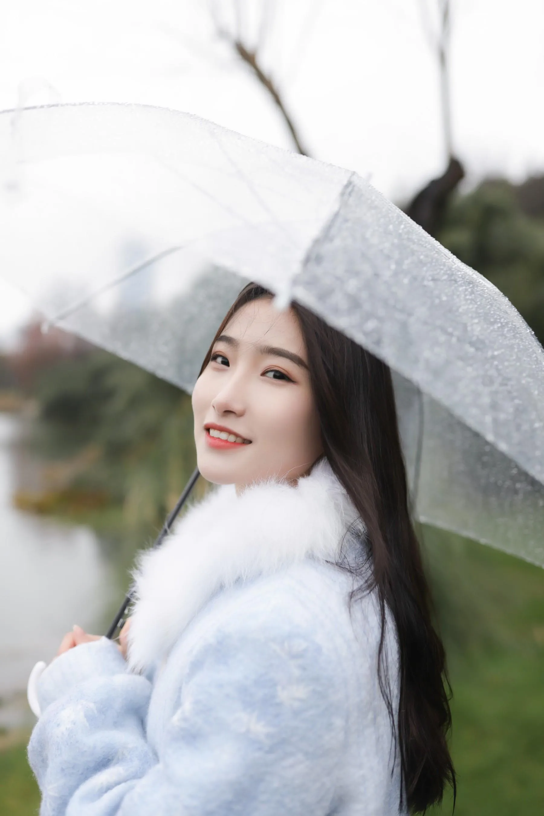 [YITUYU艺图语]2022.08.31 蓝色阴雨 芸芸 [22P]插图9